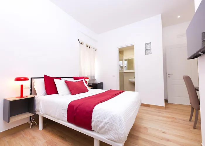 Domina Pentagon - Tiburtina בית הארחה 4*